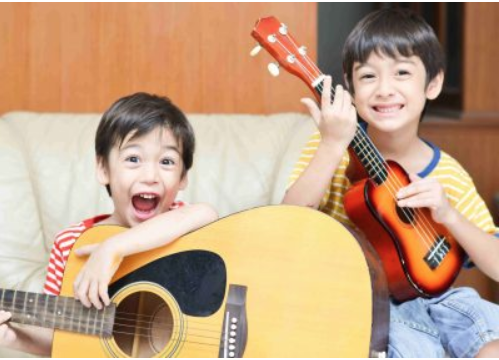 Read more about the article Müzik Dil Öğrenmeye Yardımcı Olabilir mi?